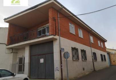 Alquiler de pisos con 2 o más habitaciones en Zamora ...